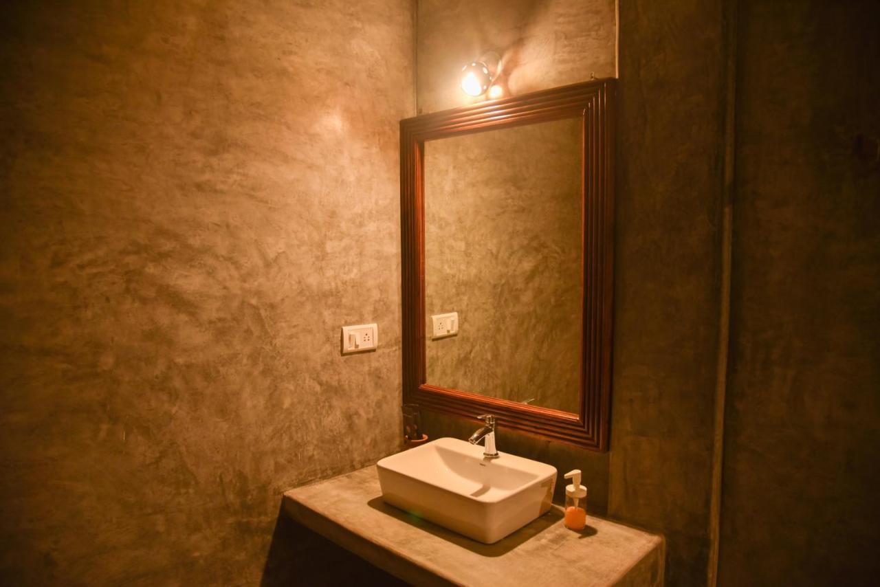Silent Beach Resort Mandrem Ngoại thất bức ảnh