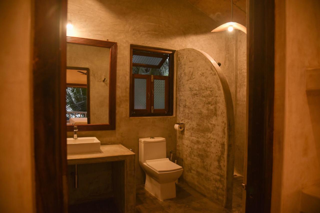 Silent Beach Resort Mandrem Ngoại thất bức ảnh