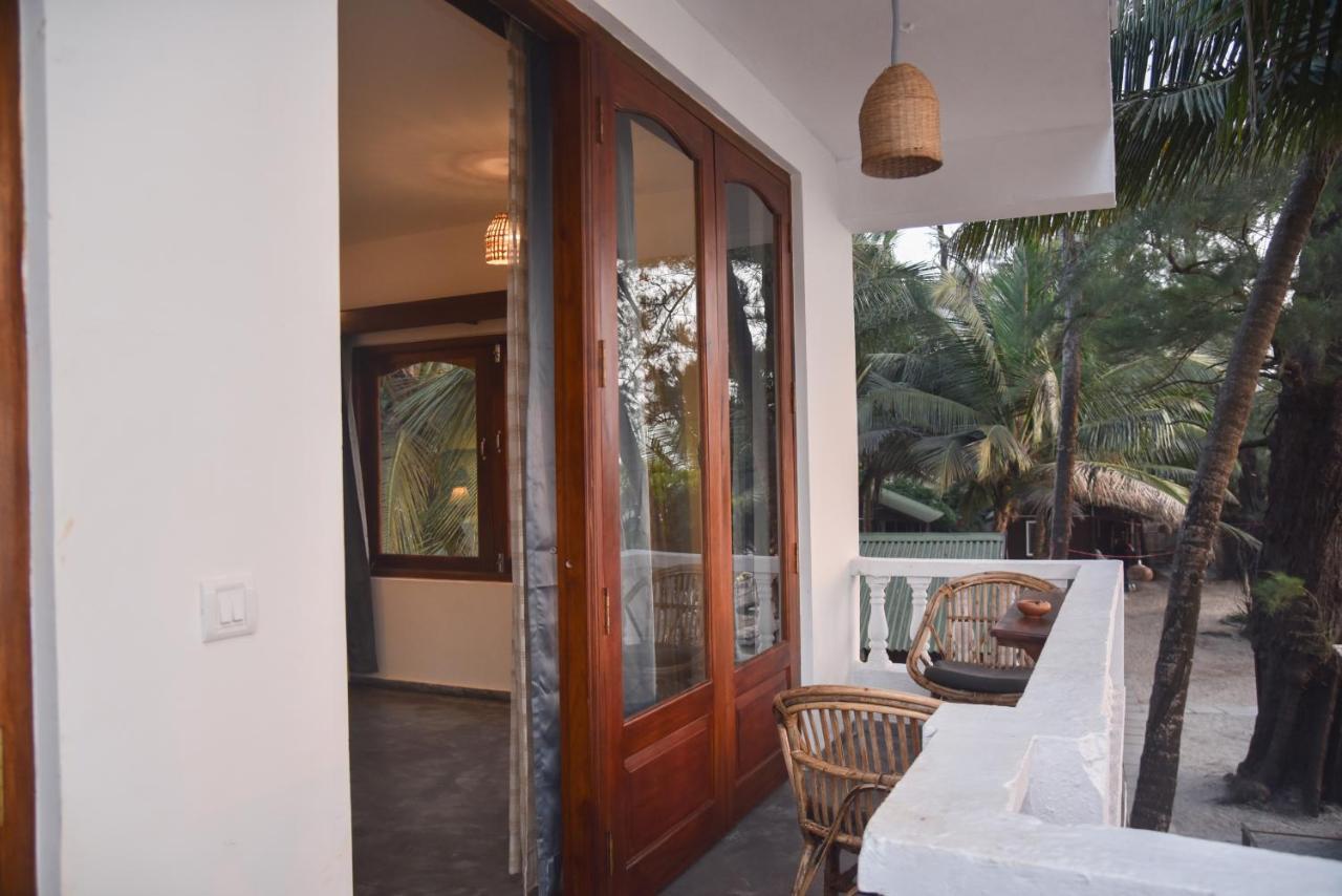 Silent Beach Resort Mandrem Ngoại thất bức ảnh