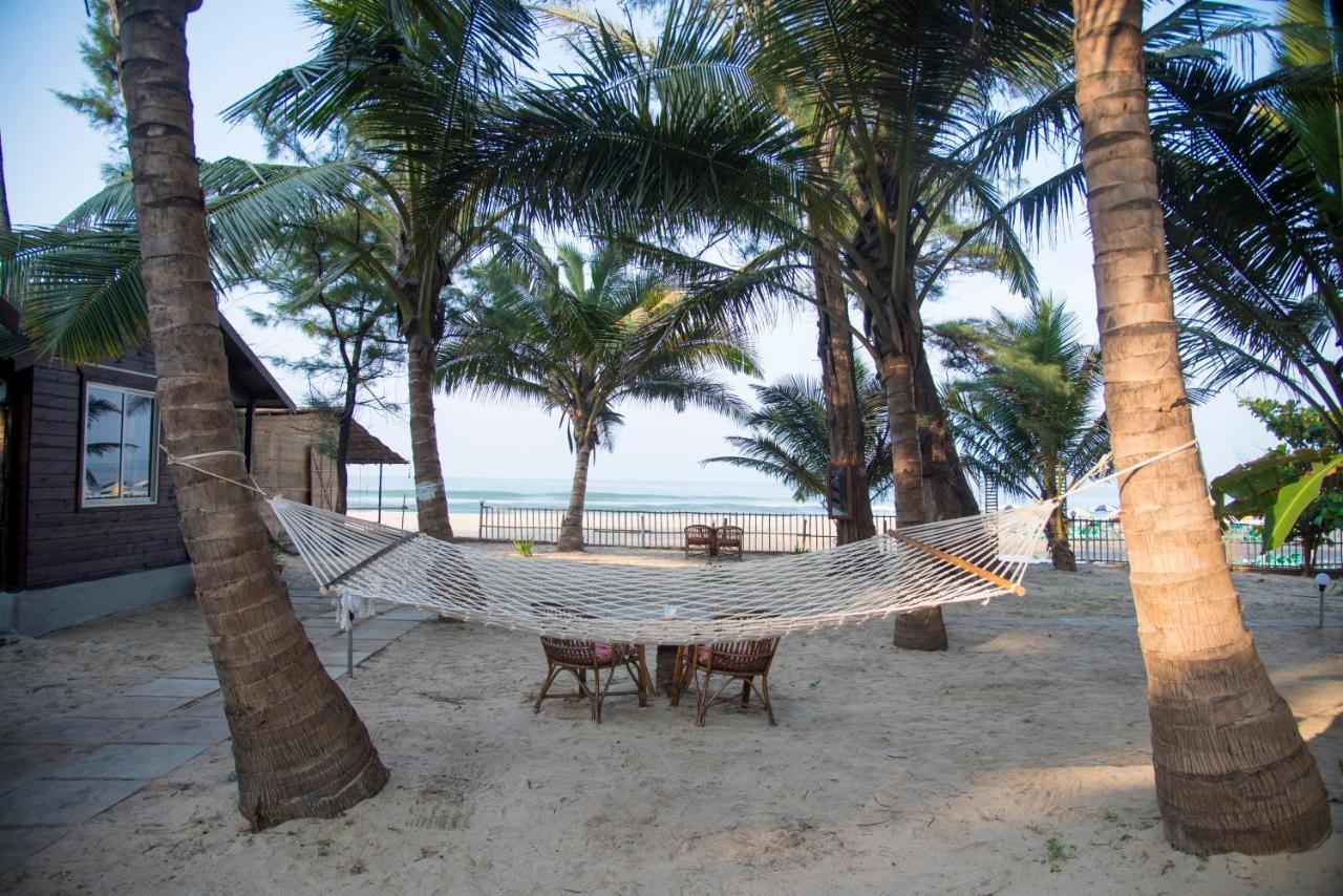 Silent Beach Resort Mandrem Ngoại thất bức ảnh