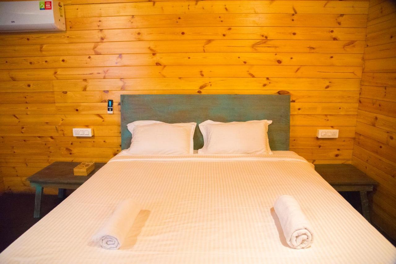 Silent Beach Resort Mandrem Ngoại thất bức ảnh