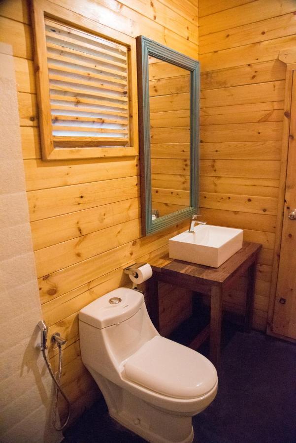 Silent Beach Resort Mandrem Ngoại thất bức ảnh