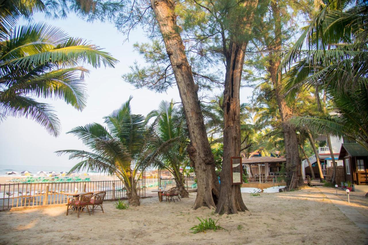 Silent Beach Resort Mandrem Ngoại thất bức ảnh