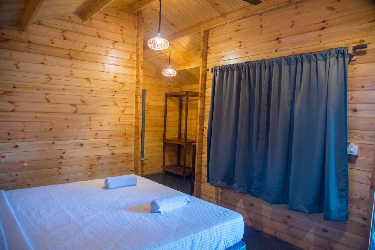 Silent Beach Resort Mandrem Ngoại thất bức ảnh